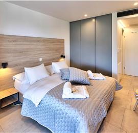 2 x 3 Bedroom Villas with Sea Views and Pools on Korcula Island, Sleeps 6 